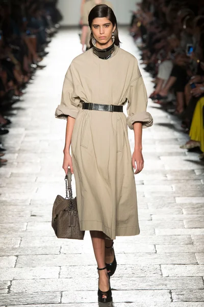 Look 61